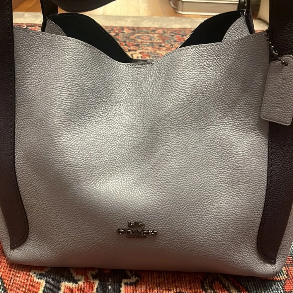 Coach Hadley Hobo 21